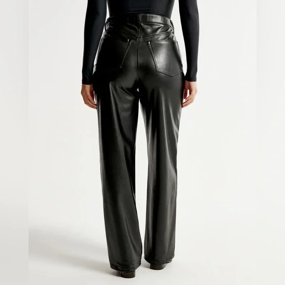 Curve Love Vegan high rise loose pant - Picture 4 of 6